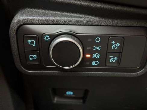 Used 2021 Ford Bronco Badlands image 16