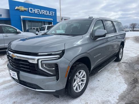 New 2026 Chevrolet Suburban LS image 1