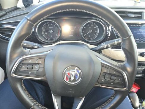 Used 2021 Buick Encore GX Preferred image 1