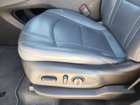 Used 2021 Buick Enclave Essence w/ Sound and Sites Package image 27