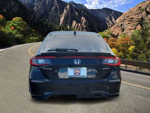 Used 2024 Honda Civic Sport image 4