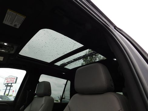 Used 2022 Chevrolet Tahoe LT w/ LT Signature Plus Package AWD/4WD image 20