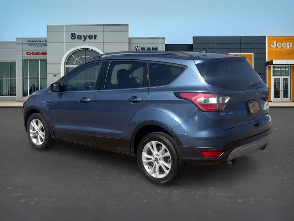 Used 2018 Ford Escape SE FWD image 5