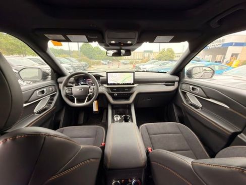 New 2026 Ford Explorer Tremor w/ Tremor Ultimate Package AWD/4WD image 9