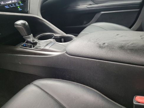 Used 2022 Toyota Camry SE image 26