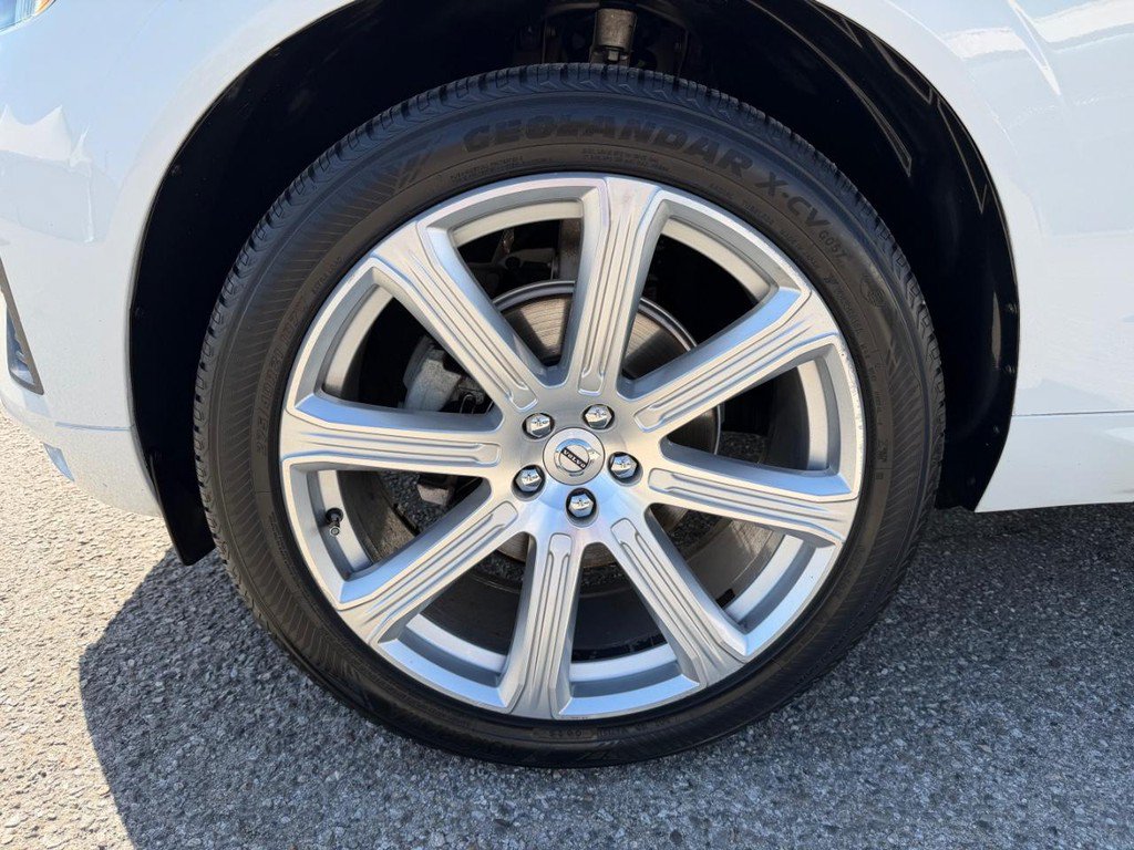Used 2022 Volvo XC60 B5 Momentum AWD/4WD image 61