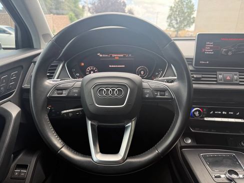 Used 2020 Audi Q5 e Premium Plus w/ Premium Plus Package AWD/4WD image 10