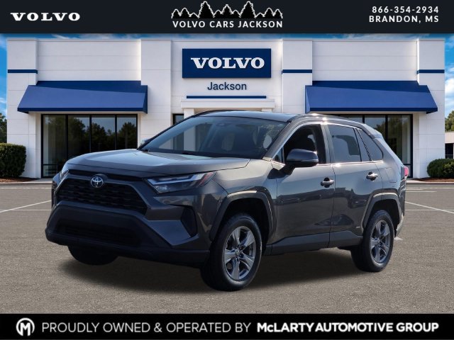 Used 2023 Toyota RAV4 LE AWD/4WD image 7