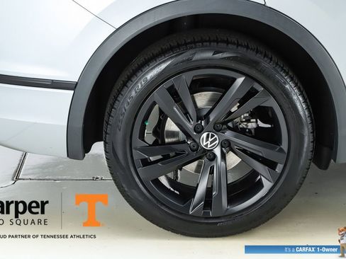 Used 2023 Volkswagen Tiguan SE R-Line AWD/4WD image 51