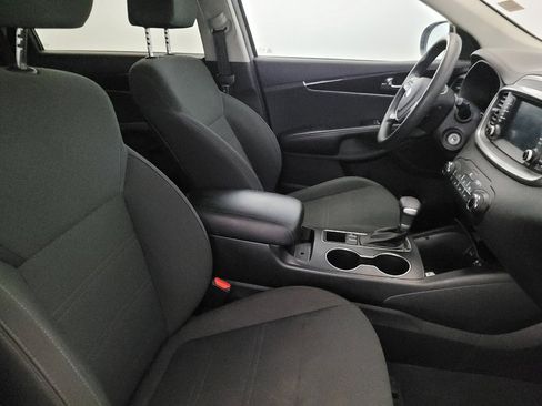 Used 2020 Kia Sorento LX FWD image 21