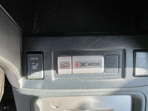 Used 2018 Subaru Forester 2.5i Premium w/ All-Weather Package image 23