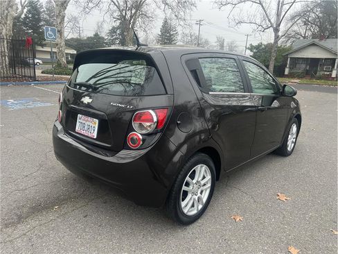 Used 2013 Chevrolet Sonic LT w/ Wheels and Fog Lamp Package image 5