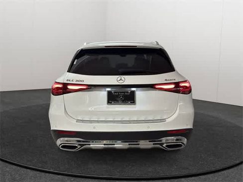 Certified 2025 Mercedes-Benz GLC 300 4MATIC image 6