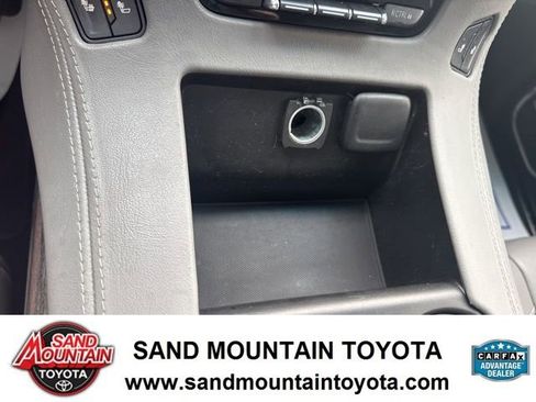 Used 2018 Chevrolet Tahoe LT w/ Luxury Package image 21