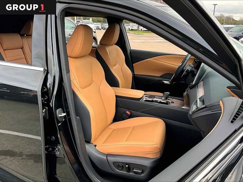 Used 2025 Lexus RX 350 Premium image 7