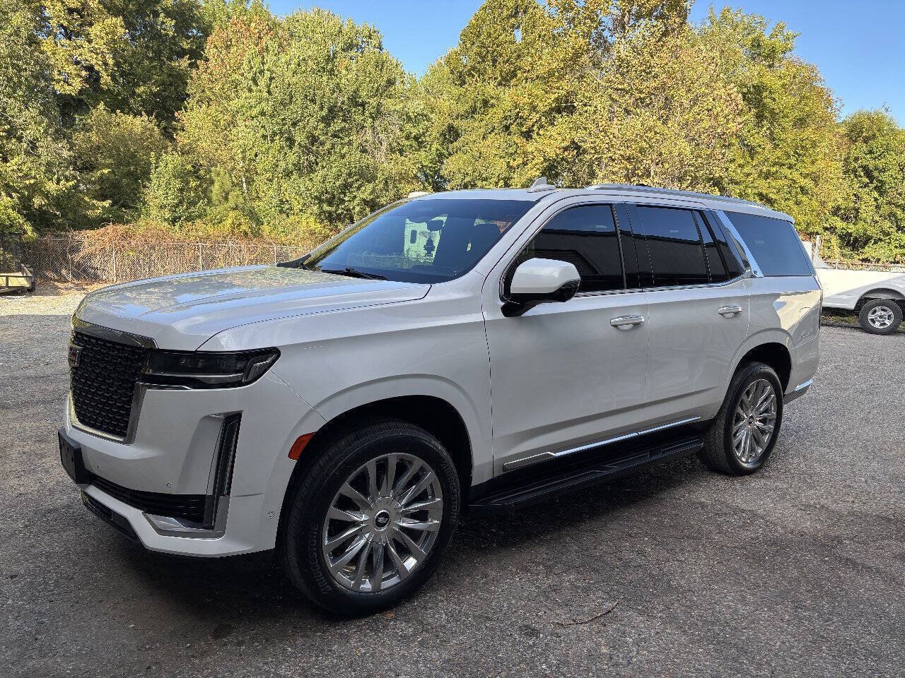 Used 2021 Cadillac Escalade Premium Luxury AWD/4WD image 5