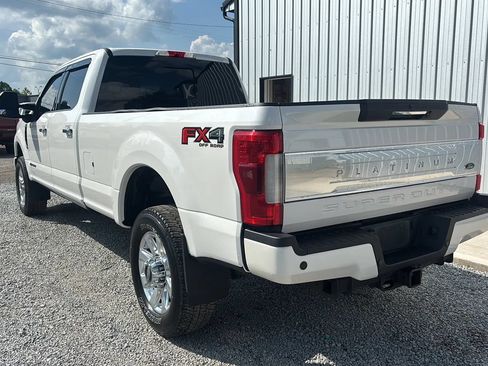 Used 2019 Ford F350 Platinum AWD/4WD image 4