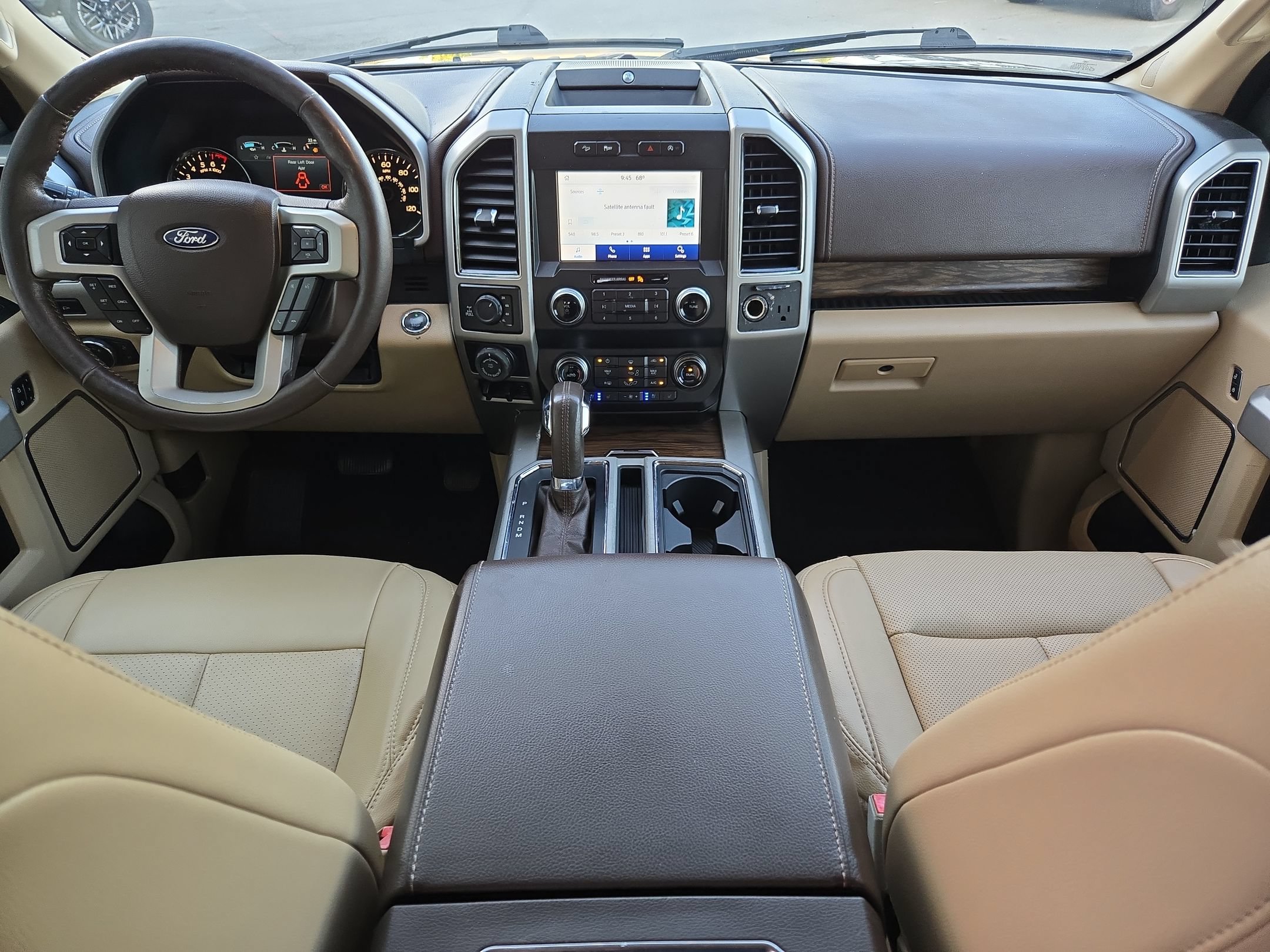 Used 2019 Ford F150 Lariat w/ Equipment Group 502A Luxury AWD/4WD image 10