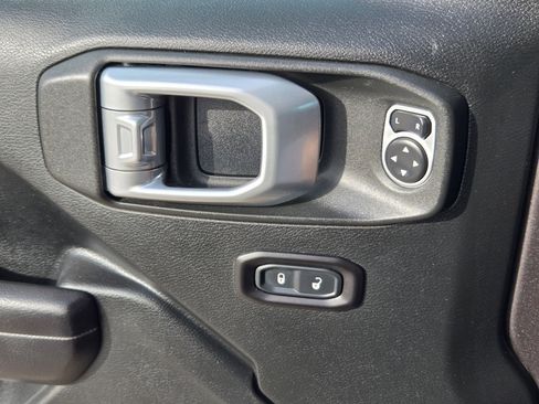 Used 2018 Jeep Wrangler Unlimited Rubicon AWD/4WD image 20