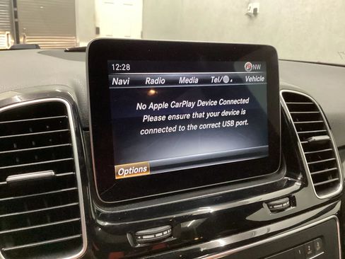 Used 2017 Mercedes-Benz GLE 350 4MATIC image 22