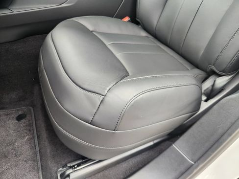 New 2026 Land Rover Range Rover Sport SE AWD/4WD image 16