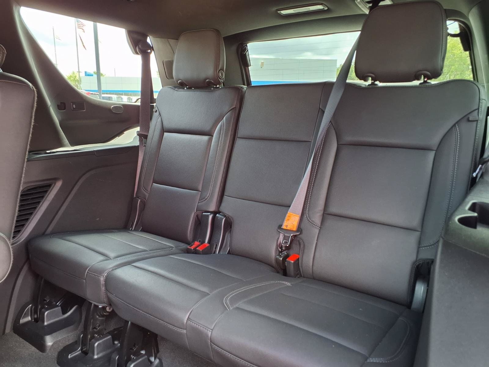 Used 2023 Chevrolet Tahoe LT w/ Luxury Package RWD image 18