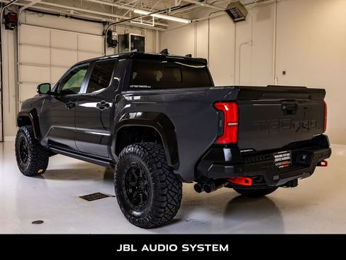 Used 2025 Toyota Tacoma TRD Pro AWD/4WD image 7