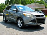 Used 2014 Ford Escape SE w/ Equipment Group 201A image 3