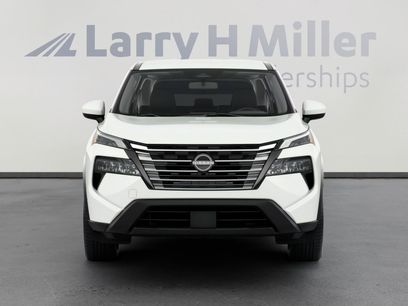 New 2026 Nissan Rogue SV w/ Cold Weather Package