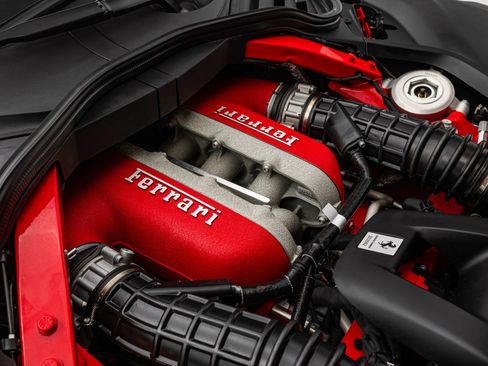 Certified 2025 Ferrari Purosangue image 29