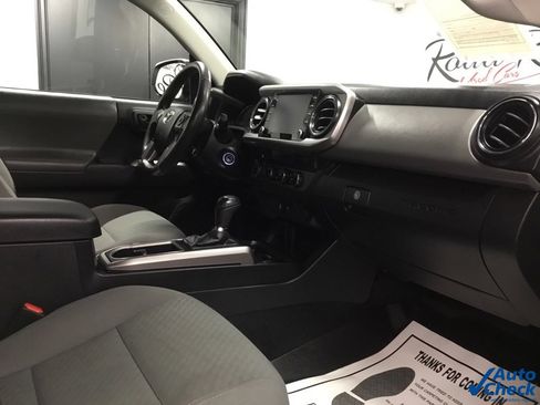Used 2021 Toyota Tacoma SR5 image 37