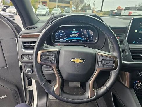 Used 2022 Chevrolet Suburban High Country image 35