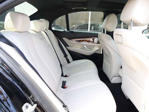 Used 2019 Mercedes-Benz E 450 4MATIC Sedan image 38
