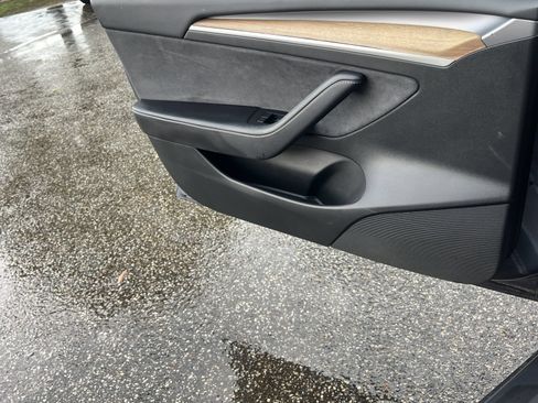 Used 2023 Tesla Model 3 Standard Range RWD image 12