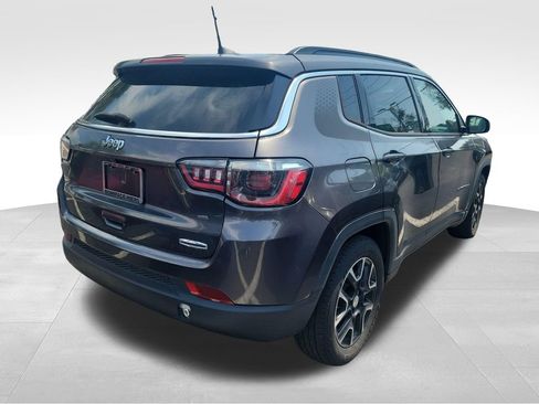 Used 2022 Jeep Compass Latitude w/ Sun and Sound Group FWD image 15