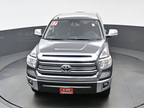 Used 2017 Toyota Tundra SR5 w/ SR5 Upgrade Package AWD/4WD image 36