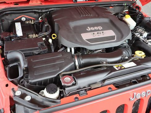 Used 2013 Jeep Wrangler Unlimited Sport AWD/4WD image 41