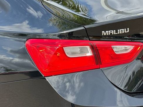 Used 2024 Chevrolet Malibu LS image 28