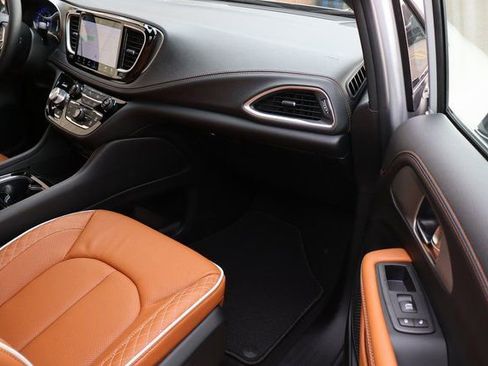 New 2026 Chrysler Pacifica Pinnacle image 62