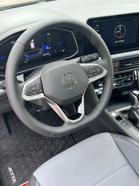 New 2026 Volkswagen Jetta SE FWD image 8