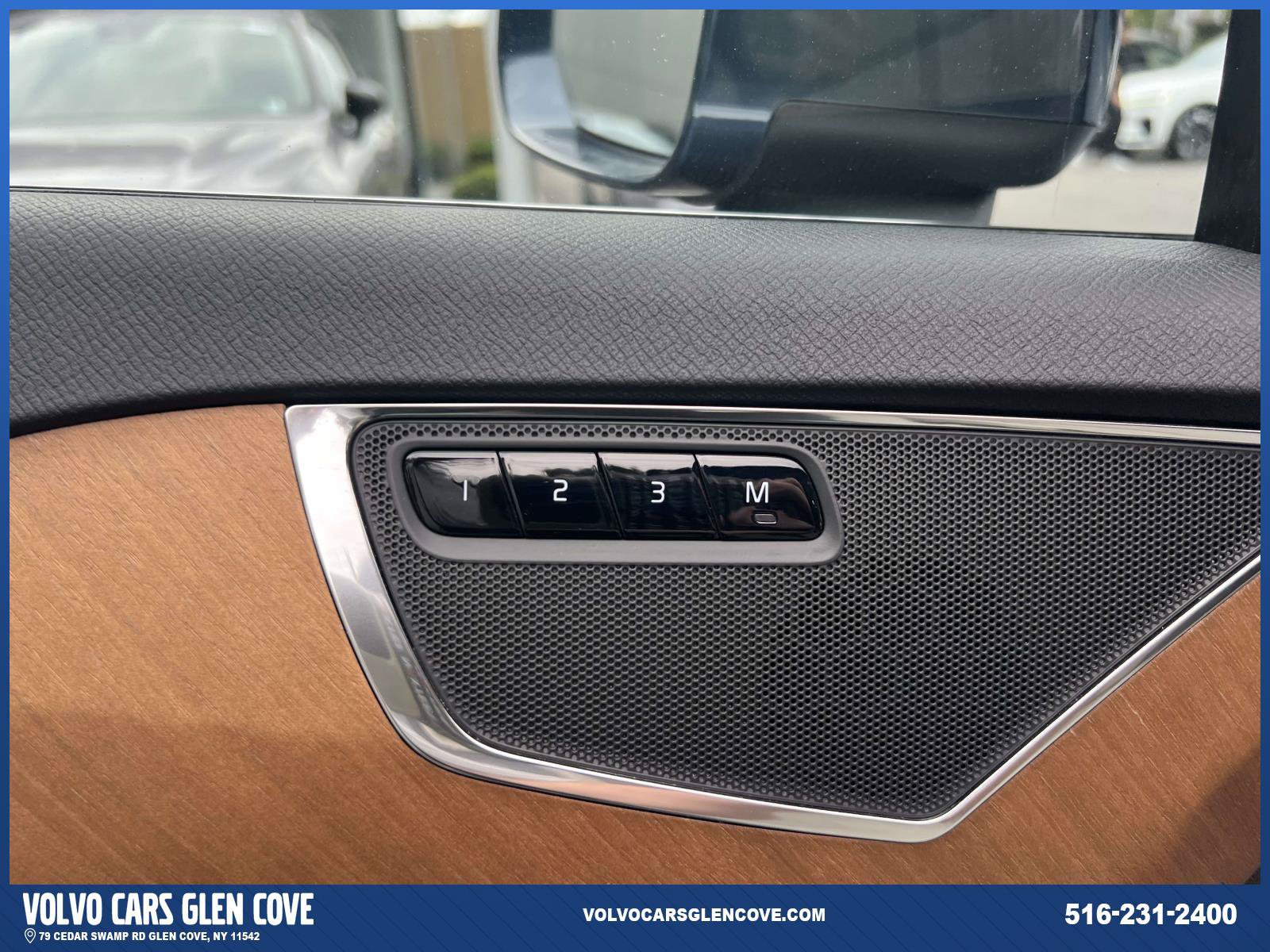 Used 2021 Volvo XC90 T6 Momentum w/ Climate Package AWD/4WD image 17