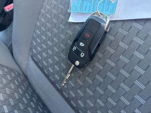 Used 2023 Ford Transit 350 XLT image 32