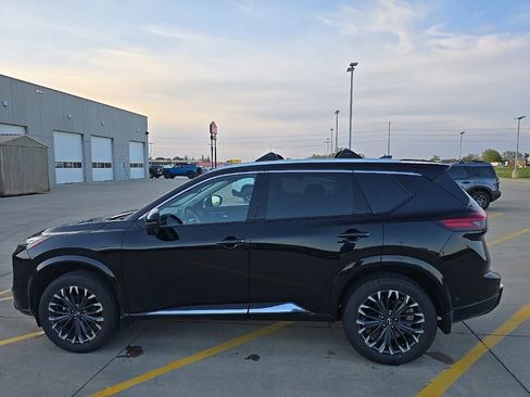 Used 2026 Nissan Rogue Platinum w/ Platinum Premium Package AWD/4WD image 8