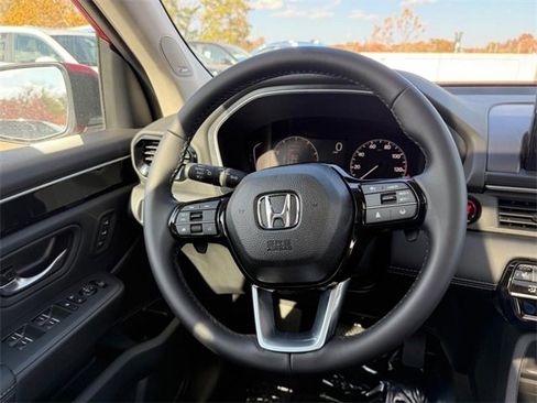 New 2025 Honda Pilot Touring image 9