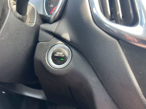 Used 2019 Chevrolet Equinox LT AWD/4WD image 15