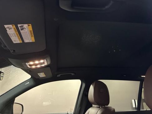 Used 2024 Mercedes-Benz GLS 450 4MATIC image 22