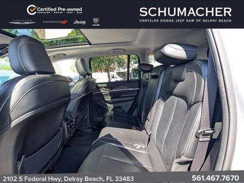 Certified 2024 Jeep Grand Cherokee Limited AWD/4WD image 13