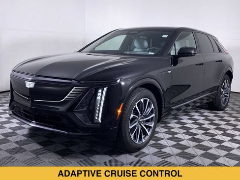 Certified 2024 Cadillac Lyriq Sport w/ LPO, Floor Liner Package AWD/4WD image 17