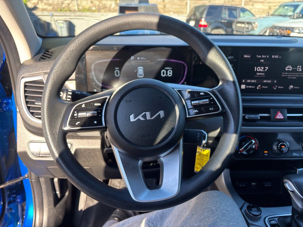 Used 2024 Kia Seltos LX AWD/4WD image 15