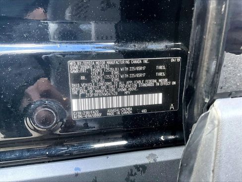 Used 2019 Toyota RAV4 XLE image 31